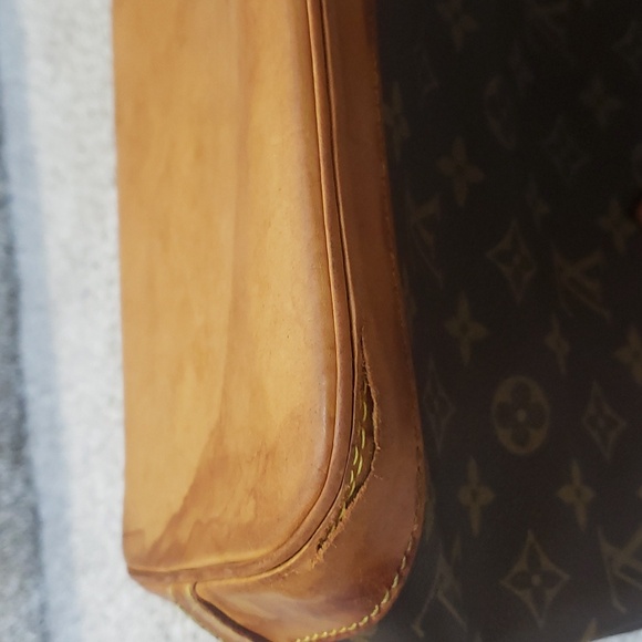 Louis Vuitton Monogram Alma Authentic - Picture 9 of 11